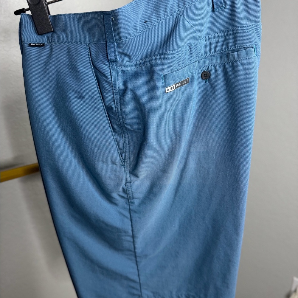 Hurley Blue Mesh-Lined Apparel